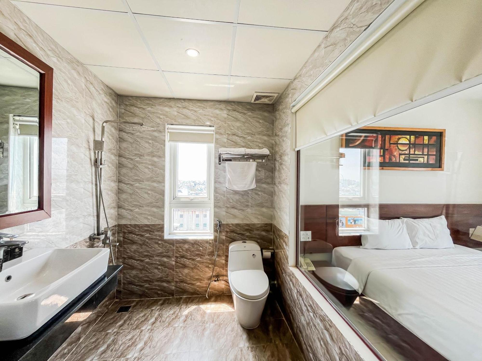 Quoc Cuong & By Haviland Hotel